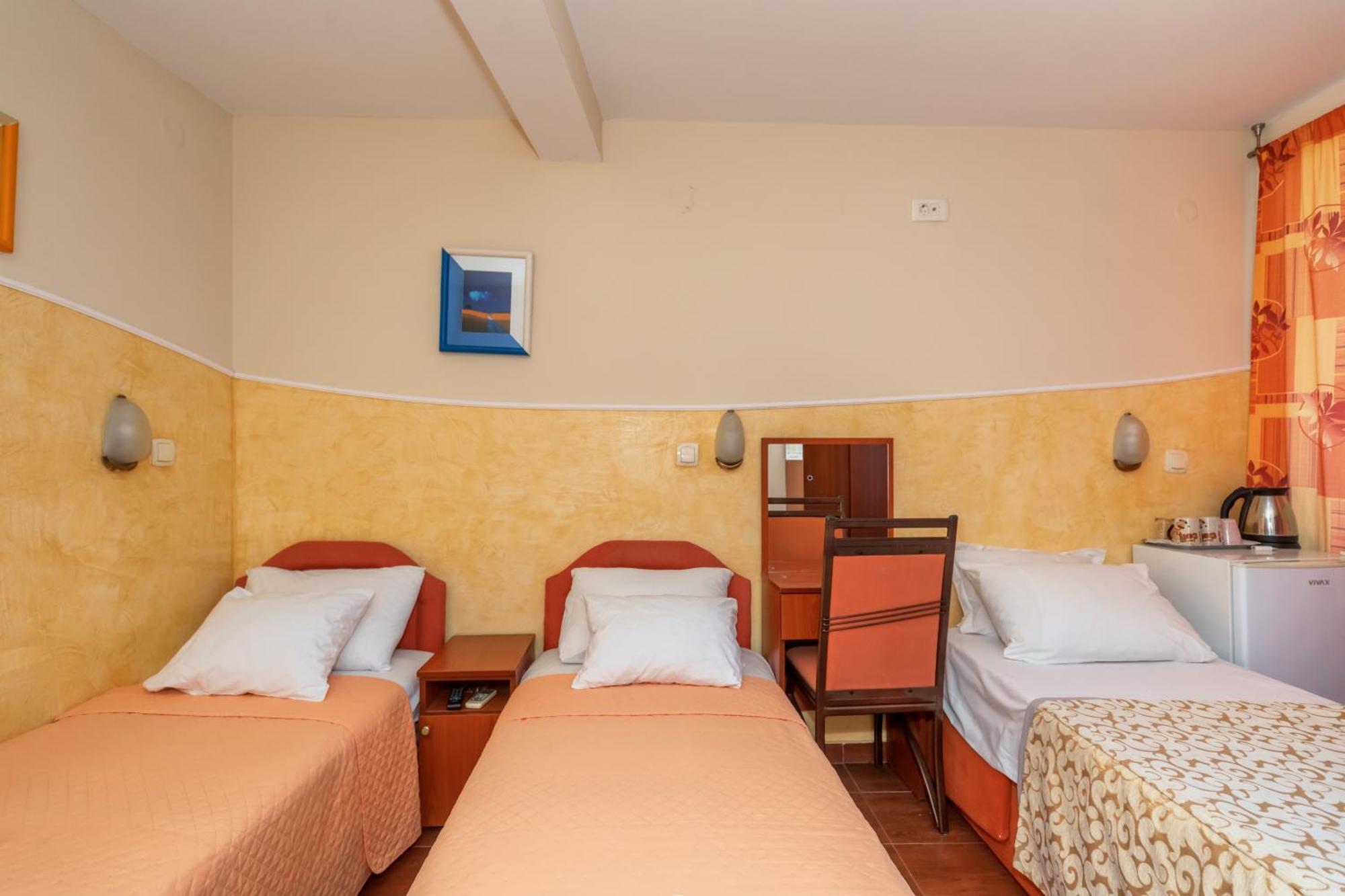 Apartments Pod Lozom With Seaview Petrovac Pokój zdjęcie